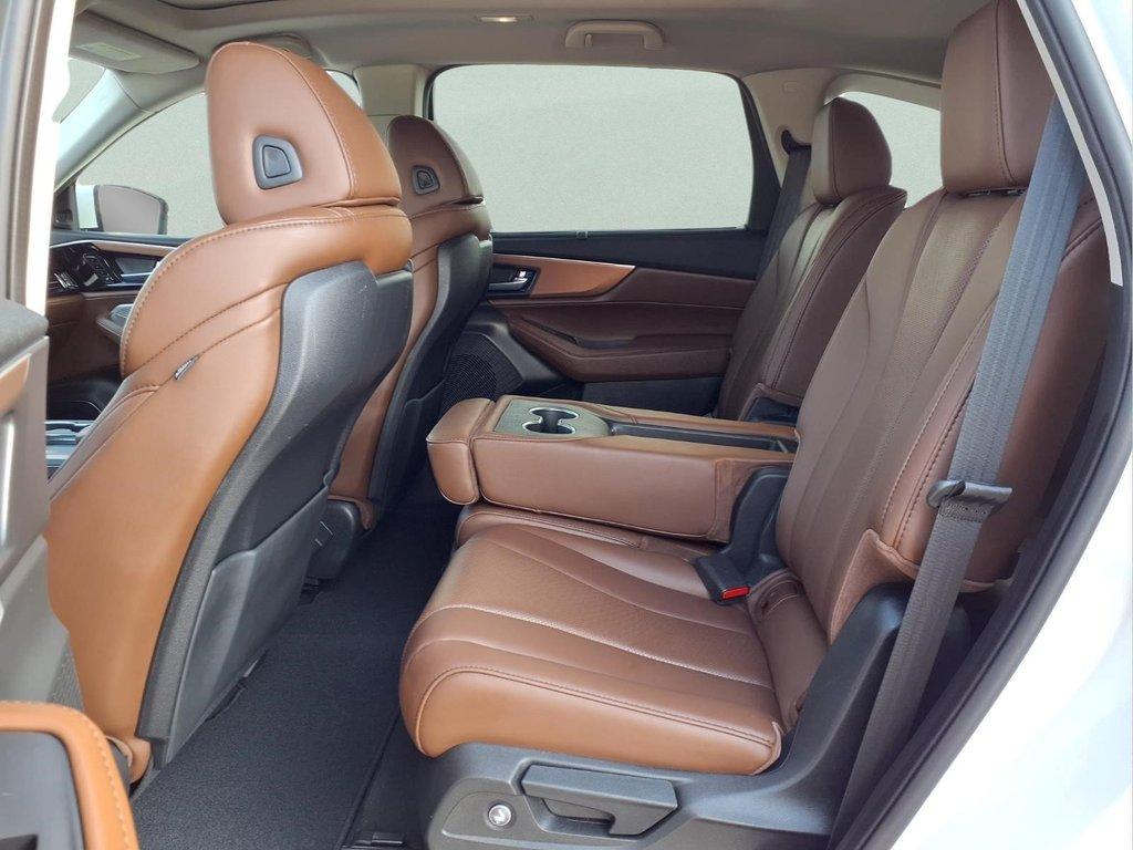 used 2023 Acura MDX car, priced at $41,055