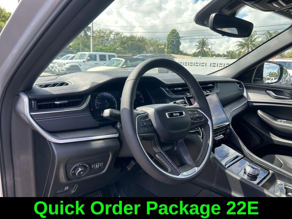used 2024 Jeep Grand Cherokee car, priced at $35,439