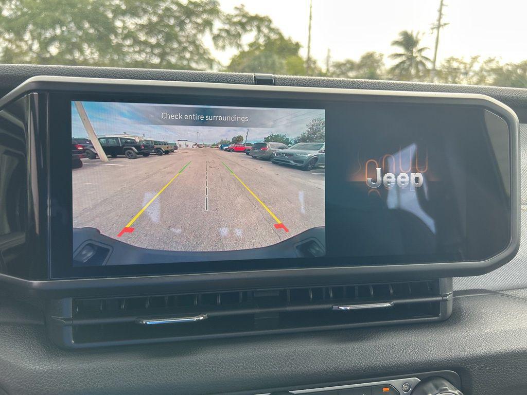 new 2026 Jeep Gladiator car, priced at $36,716