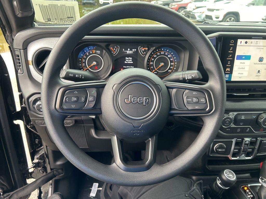 new 2026 Jeep Gladiator car, priced at $39,776