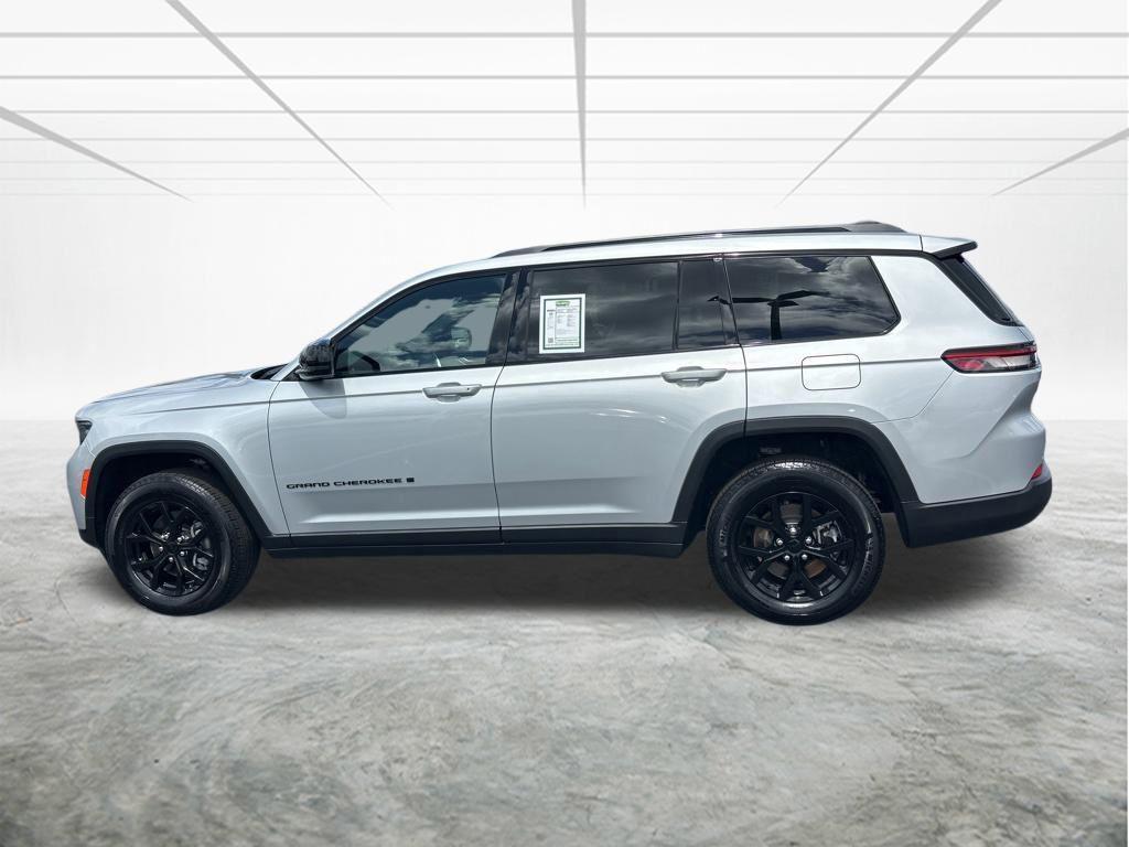used 2025 Jeep Grand Cherokee L car, priced at $36,602