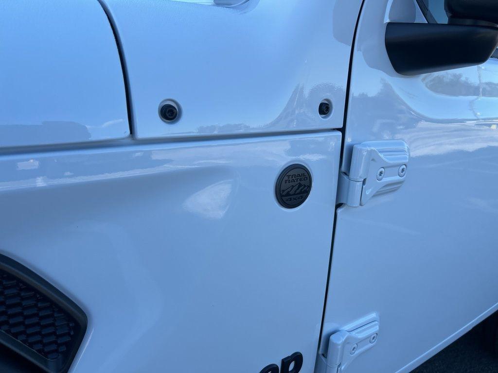 new 2026 Jeep Wrangler car, priced at $34,594