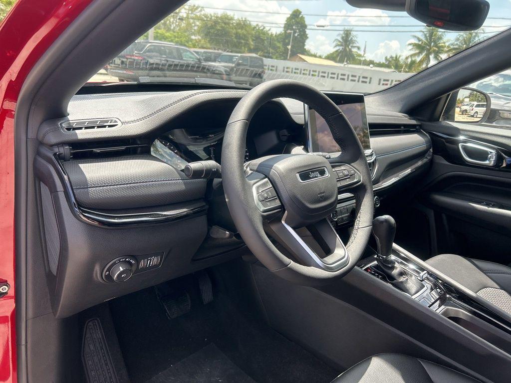 new 2025 Jeep Compass car, priced at $26,320