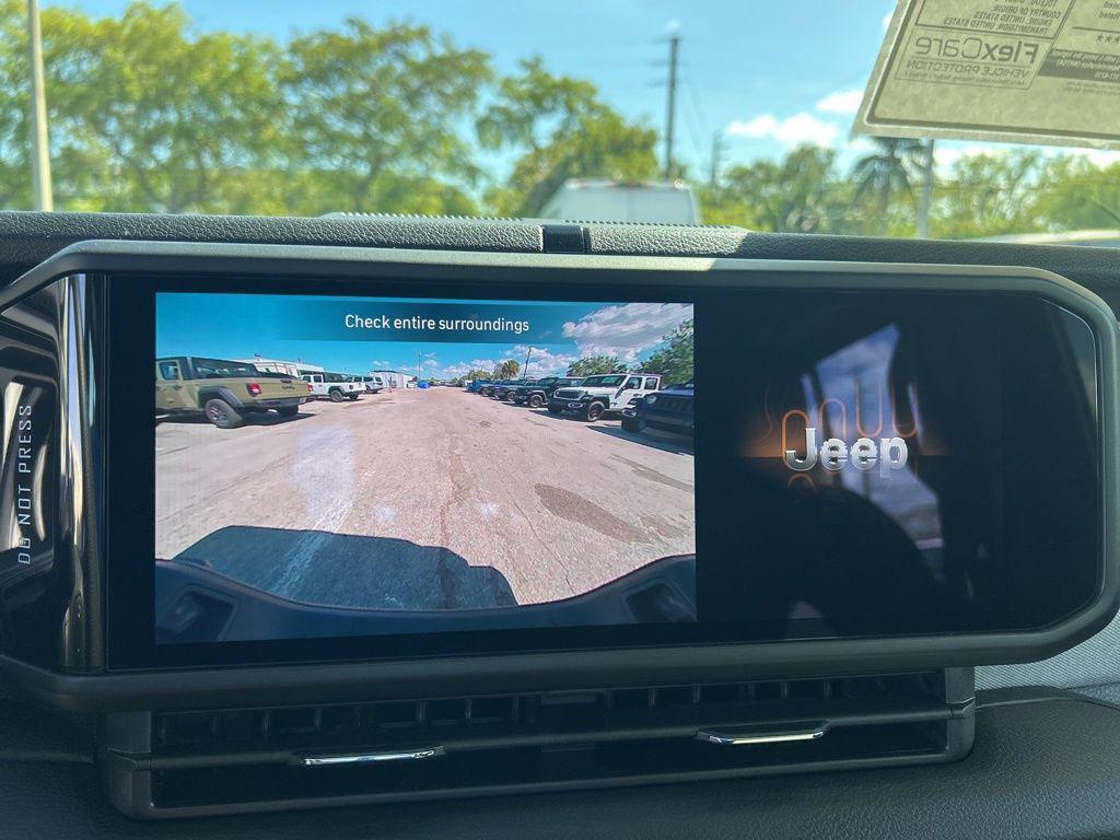 new 2026 Jeep Gladiator car, priced at $34,500