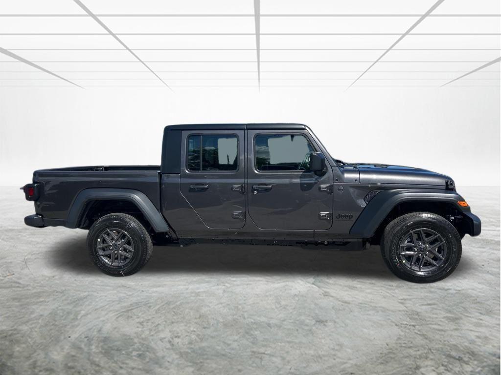 new 2026 Jeep Gladiator car, priced at $34,500