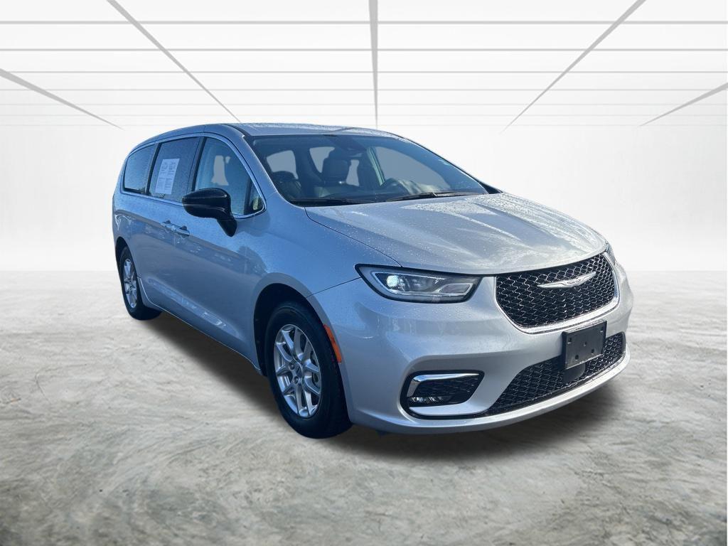 used 2024 Chrysler Pacifica car, priced at $22,739