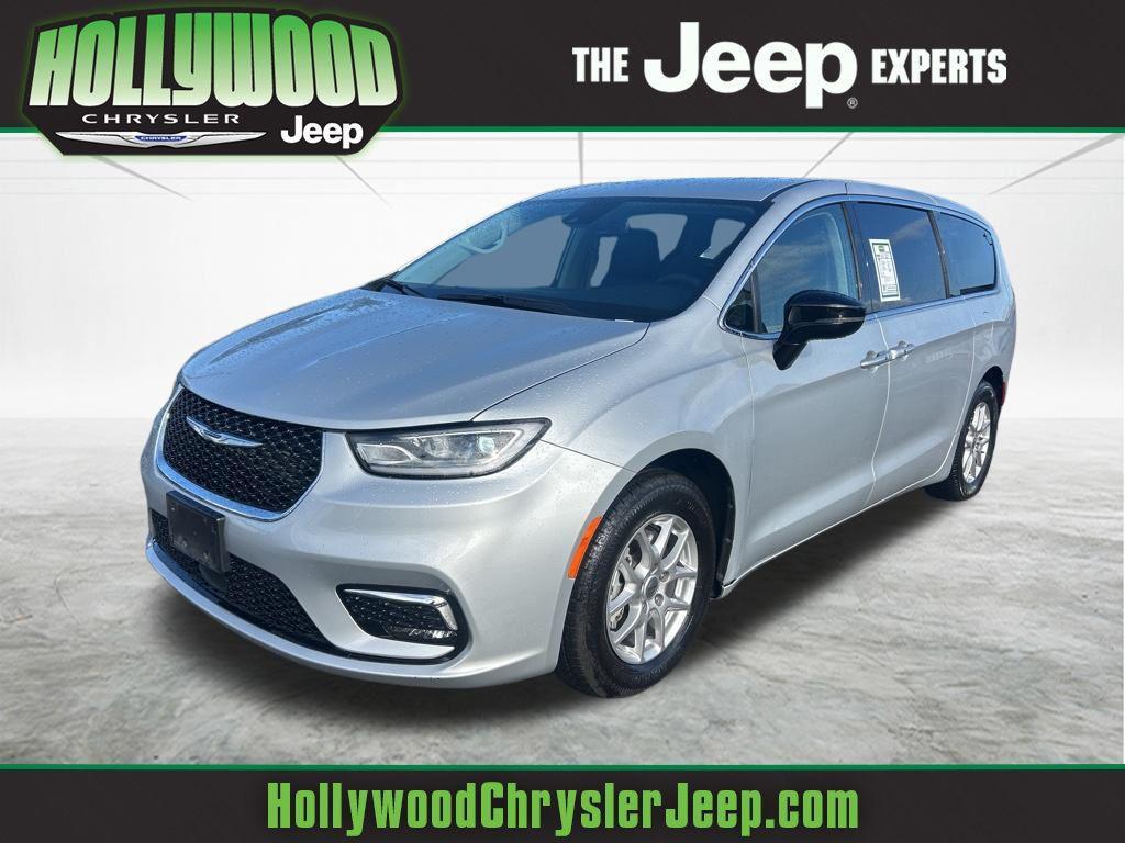 used 2024 Chrysler Pacifica car, priced at $22,739