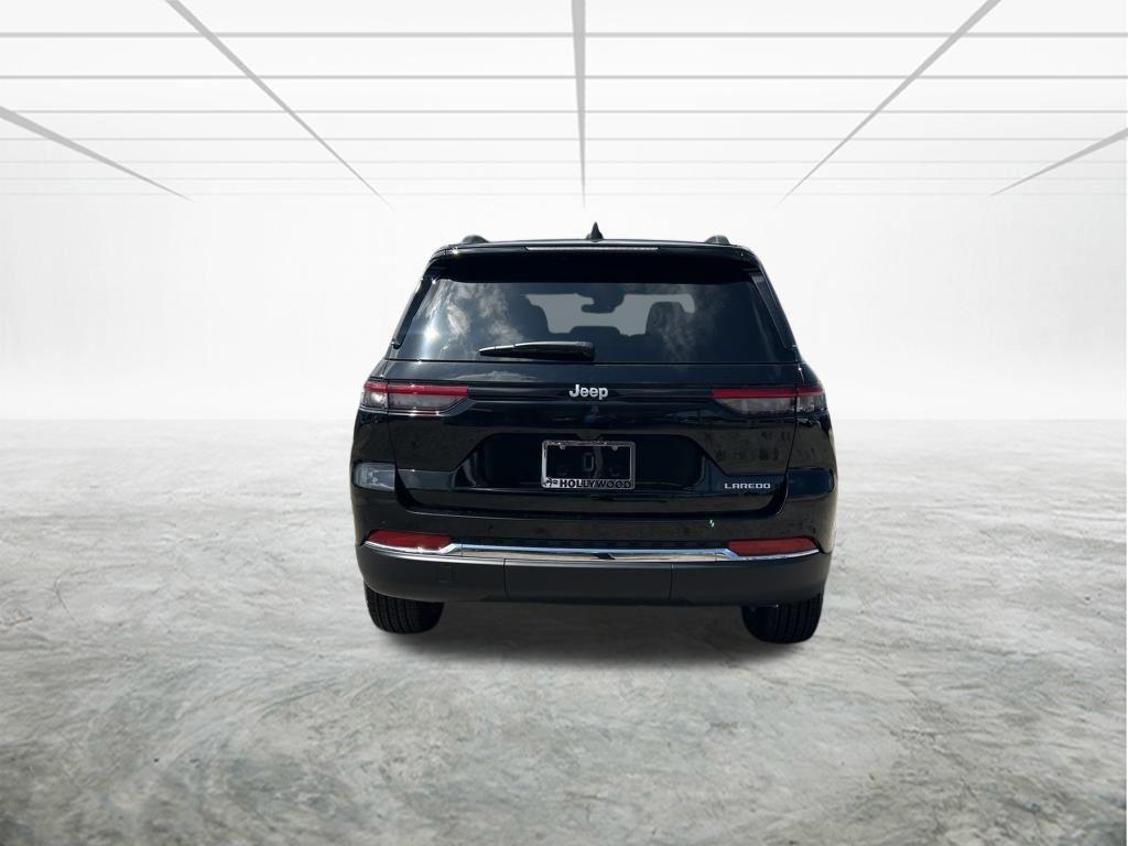 new 2025 Jeep Grand Cherokee car, priced at $28,496
