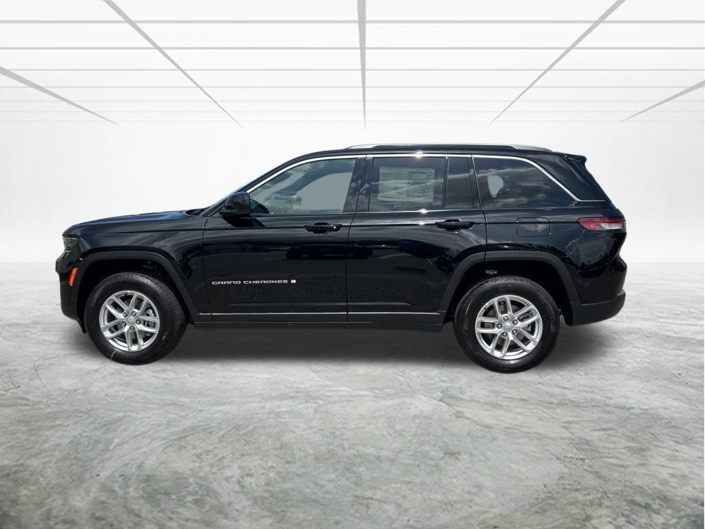 new 2025 Jeep Grand Cherokee car, priced at $28,496