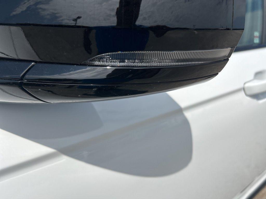 new 2025 Jeep Grand Cherokee car, priced at $40,013