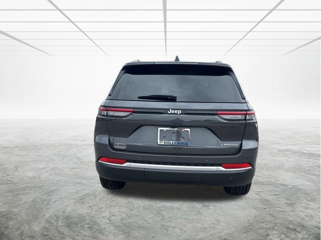 new 2026 Jeep Grand Cherokee car, priced at $42,546