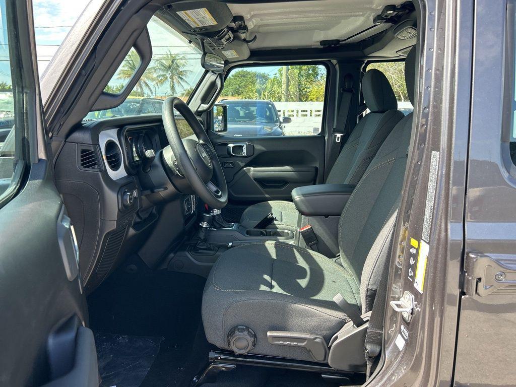 new 2026 Jeep Gladiator car, priced at $36,716