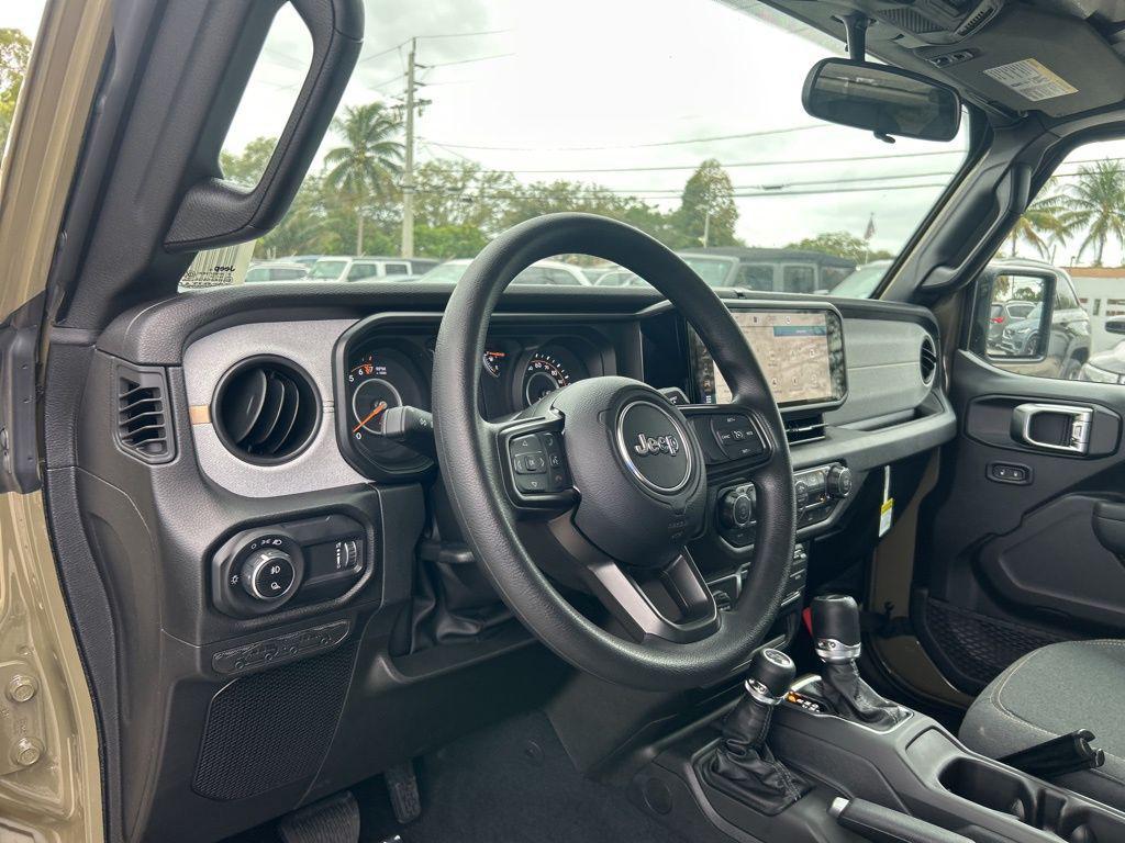 new 2026 Jeep Gladiator car, priced at $36,716