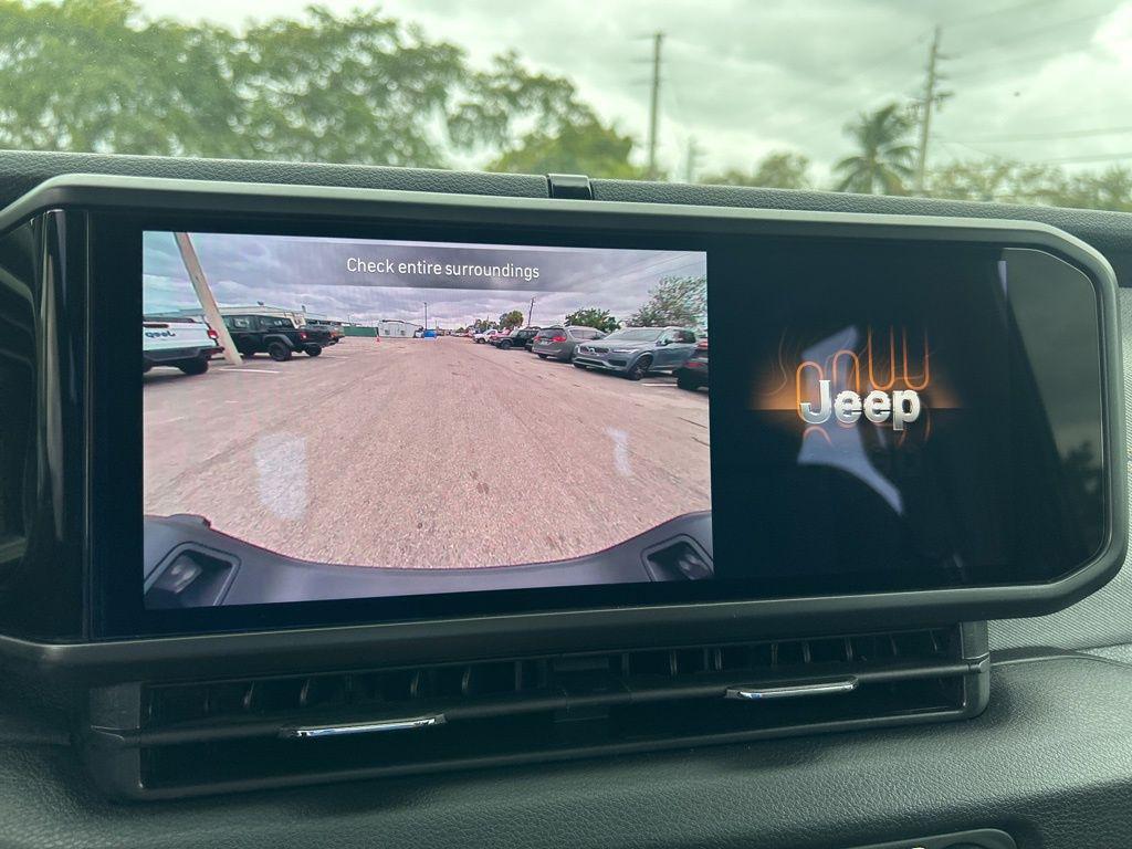 new 2026 Jeep Gladiator car, priced at $36,716