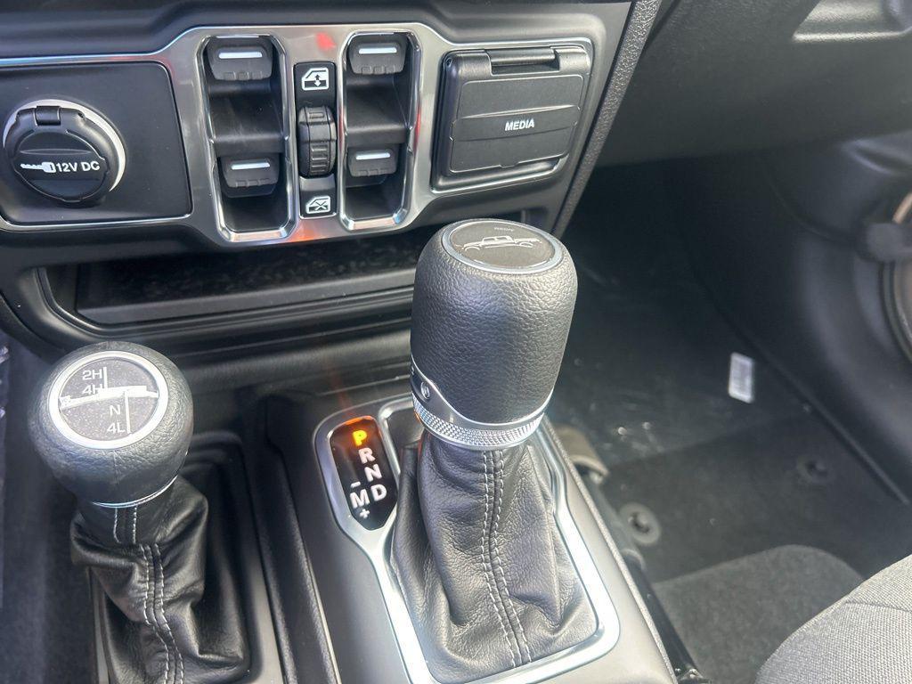 new 2026 Jeep Gladiator car, priced at $36,716