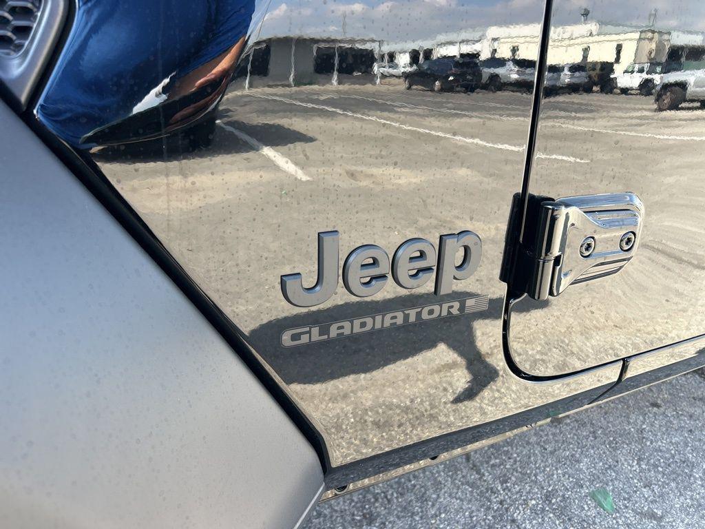 new 2026 Jeep Gladiator car, priced at $36,898