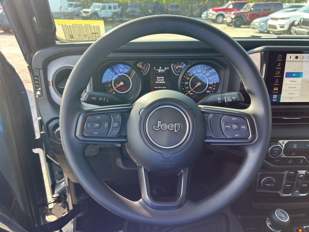 new 2026 Jeep Gladiator car, priced at $36,716