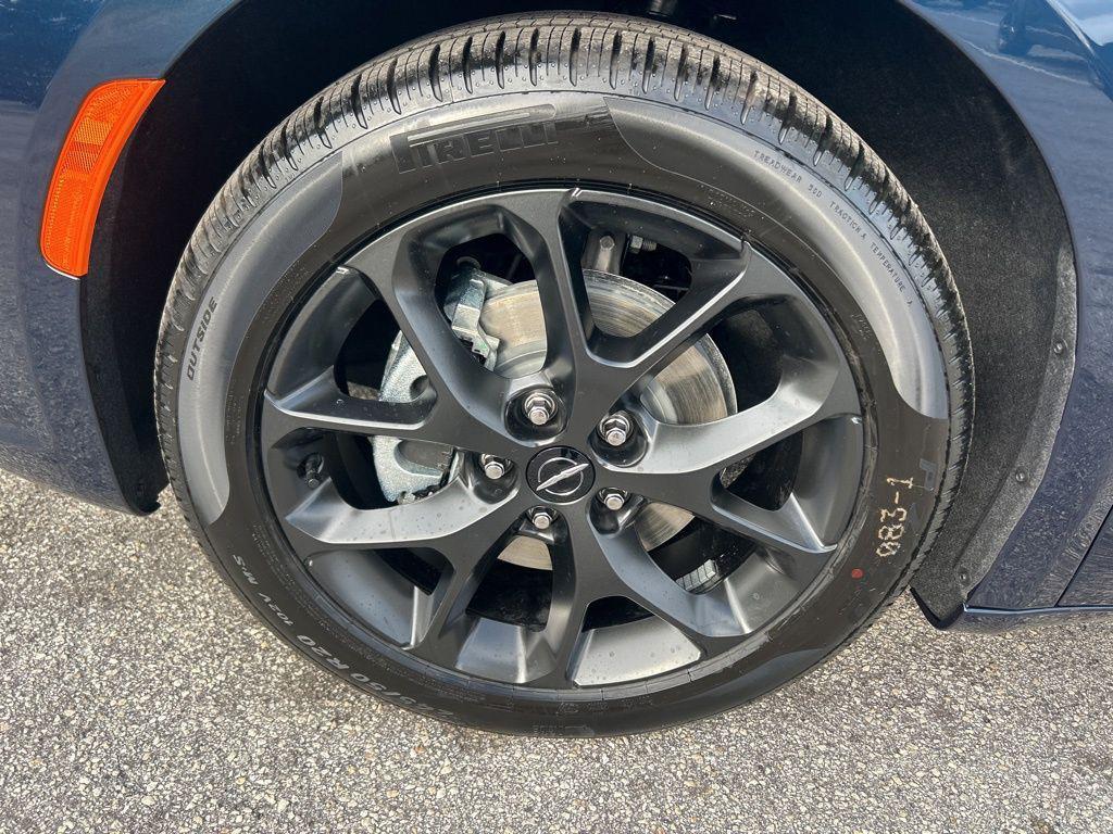 new 2025 Chrysler Pacifica car, priced at $46,584