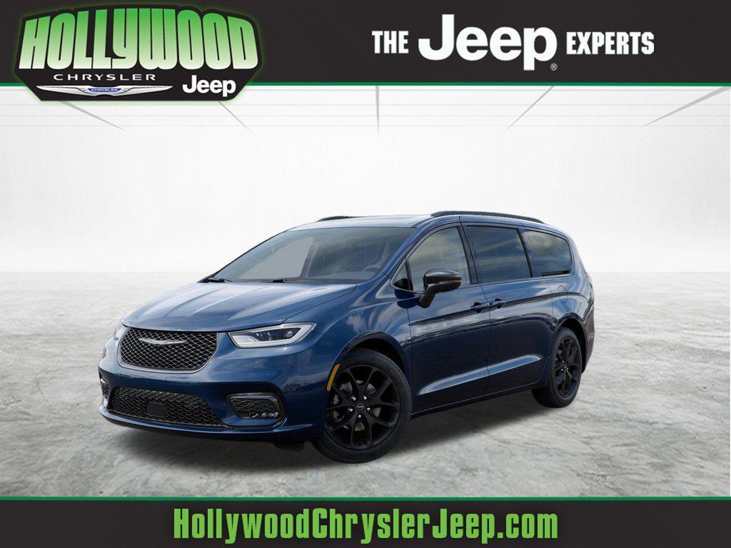 new 2025 Chrysler Pacifica car, priced at $46,584