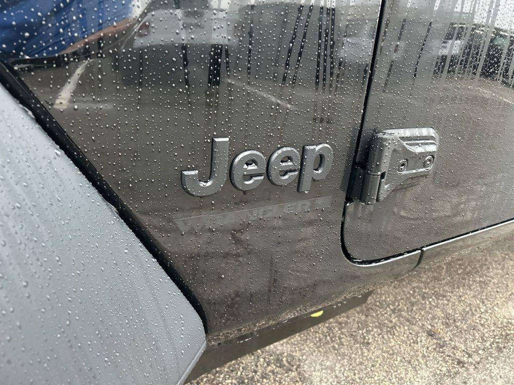 new 2026 Jeep Wrangler car, priced at $41,842