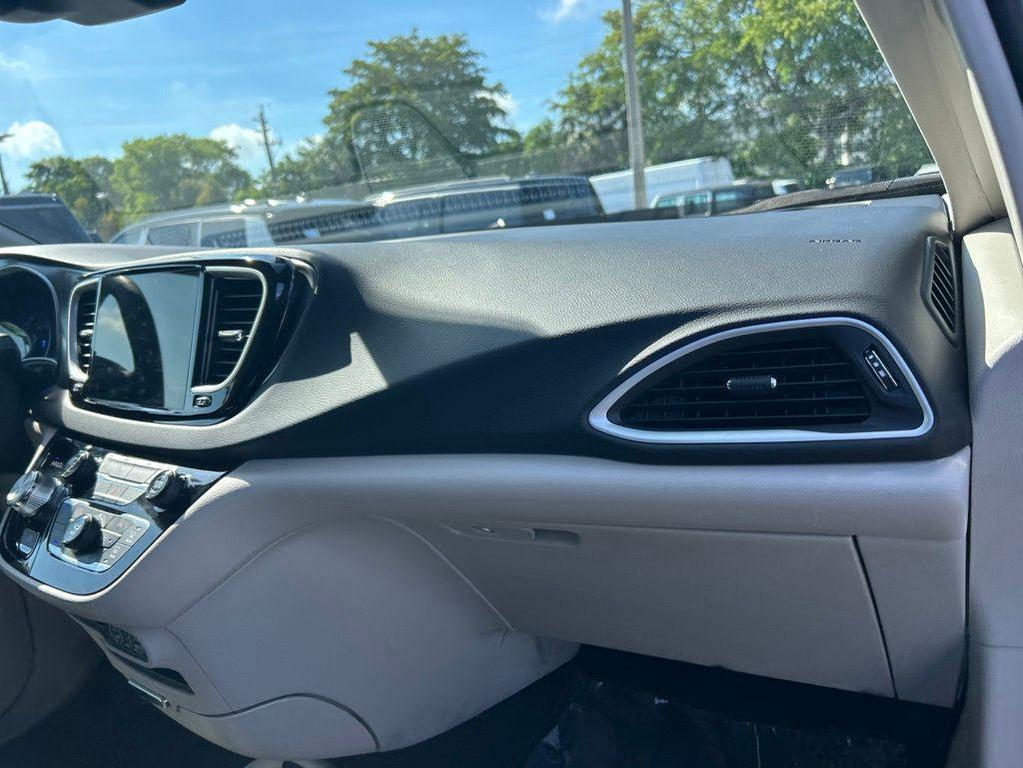 used 2024 Chrysler Pacifica car, priced at $22,712
