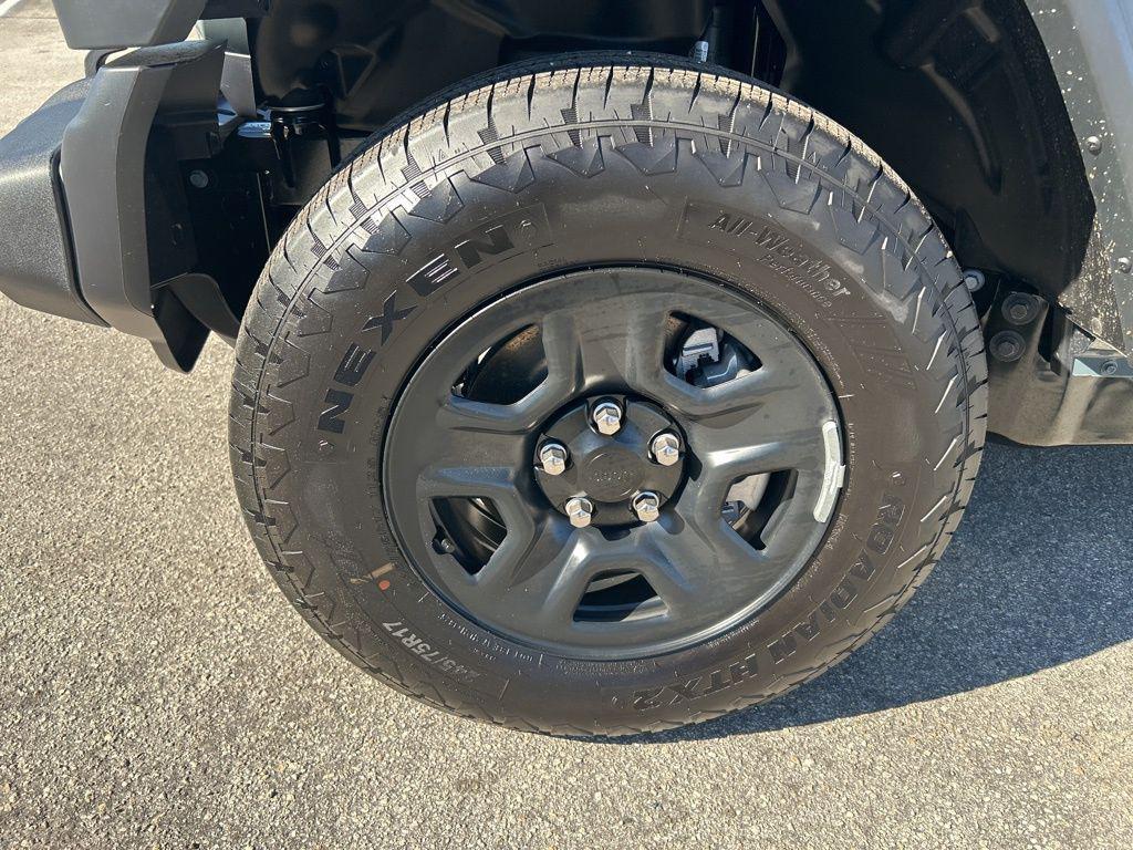 new 2026 Jeep Wrangler car, priced at $39,113