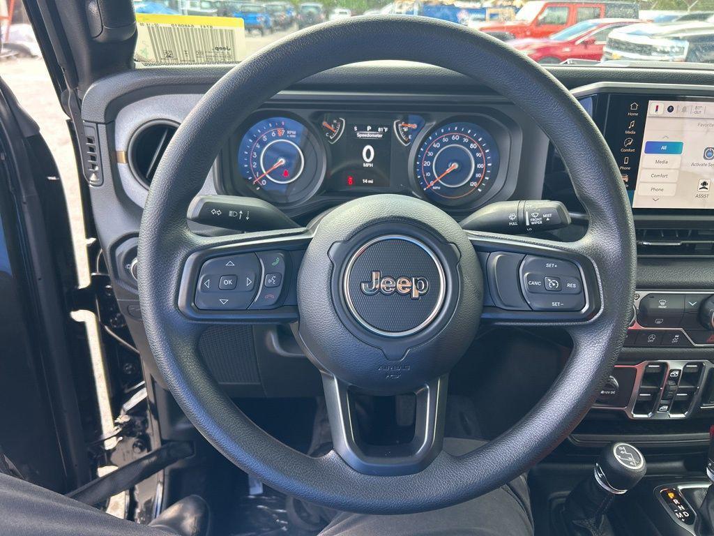 new 2026 Jeep Gladiator car, priced at $37,275