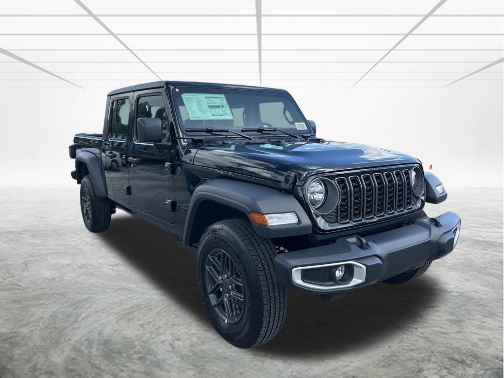 new 2026 Jeep Gladiator car, priced at $37,275