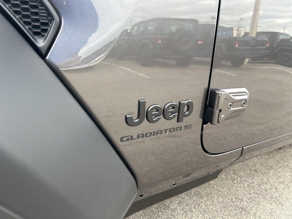 new 2026 Jeep Gladiator car, priced at $36,716
