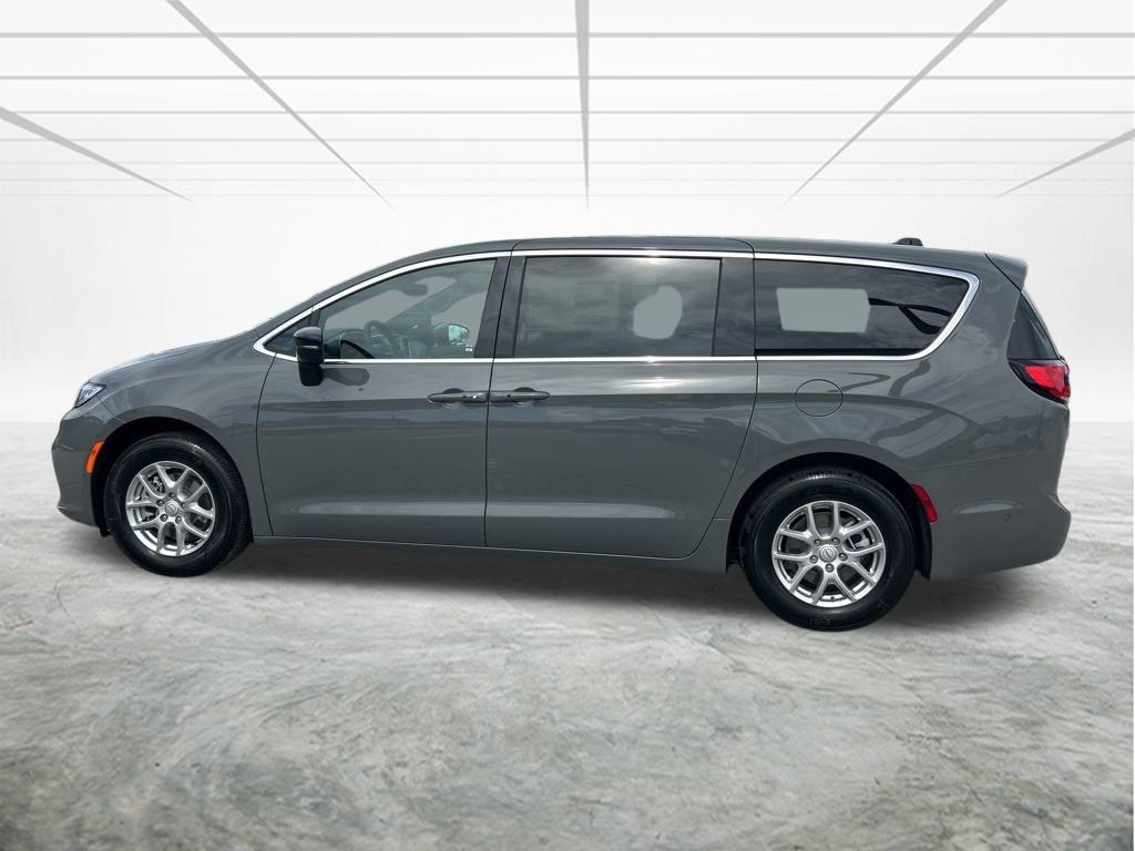new 2025 Chrysler Pacifica car, priced at $40,674