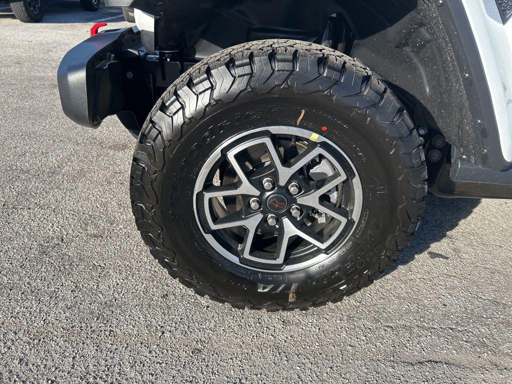 new 2026 Jeep Wrangler car, priced at $53,556