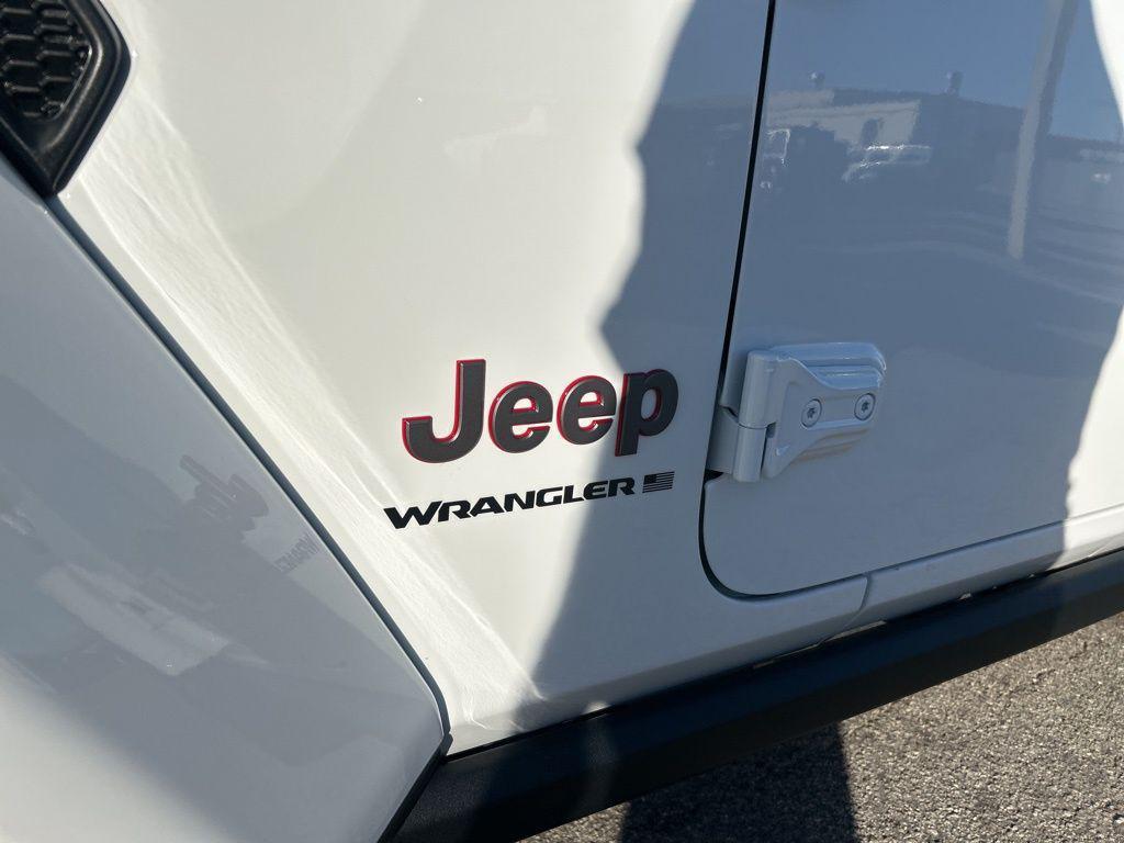 new 2026 Jeep Wrangler car, priced at $53,556