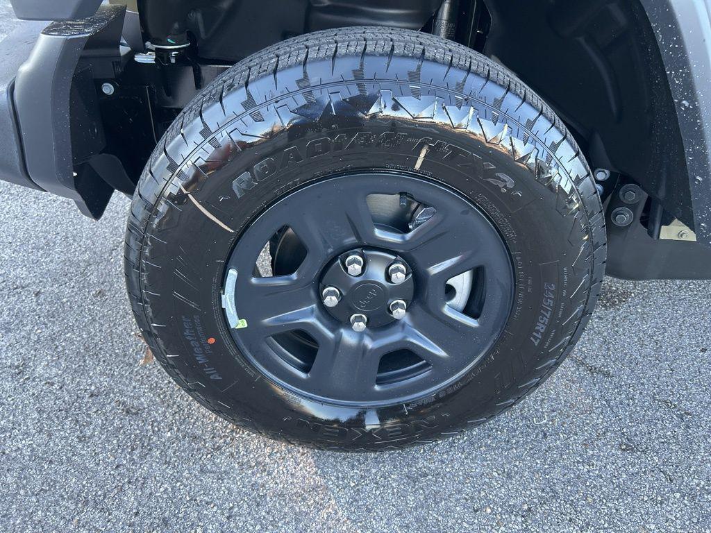 new 2026 Jeep Wrangler car, priced at $41,387