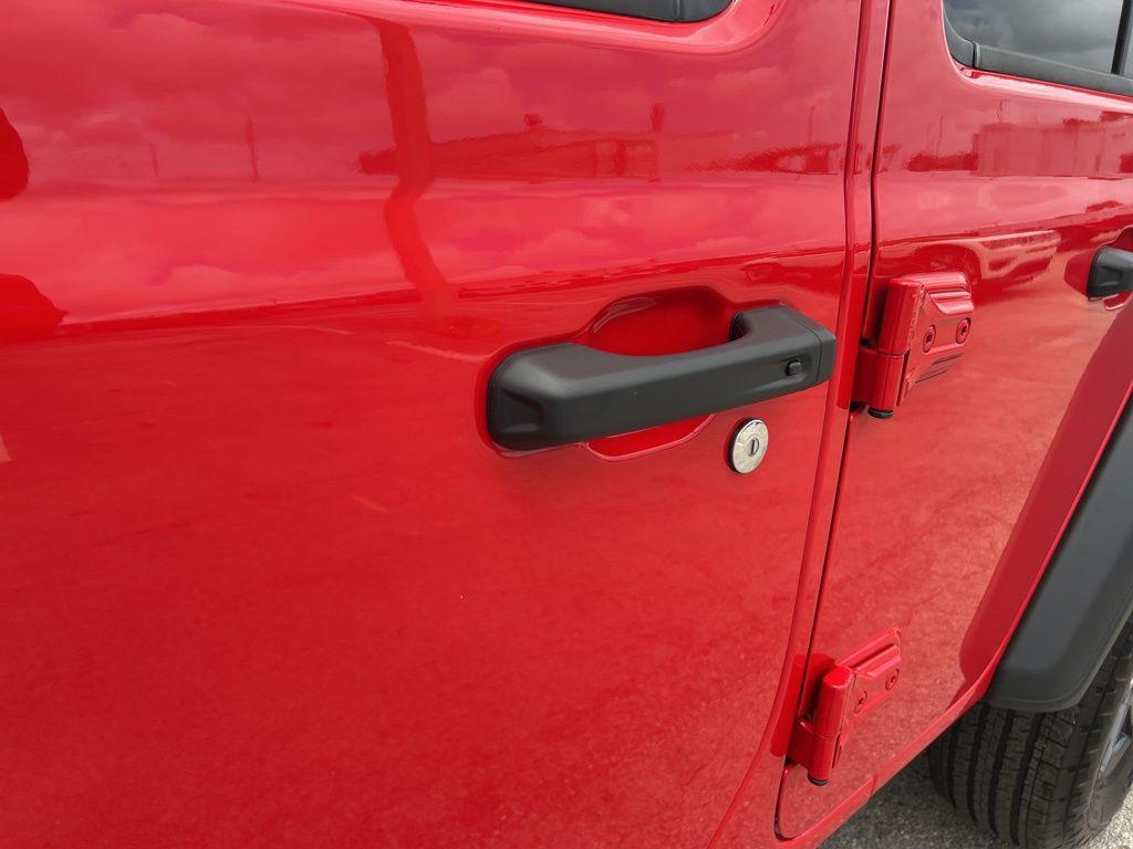 new 2025 Jeep Wrangler car, priced at $42,107