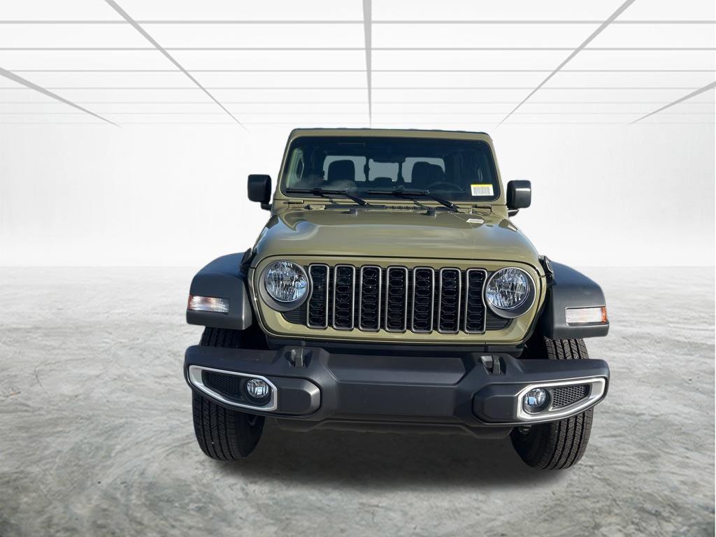 new 2026 Jeep Gladiator car, priced at $37,275