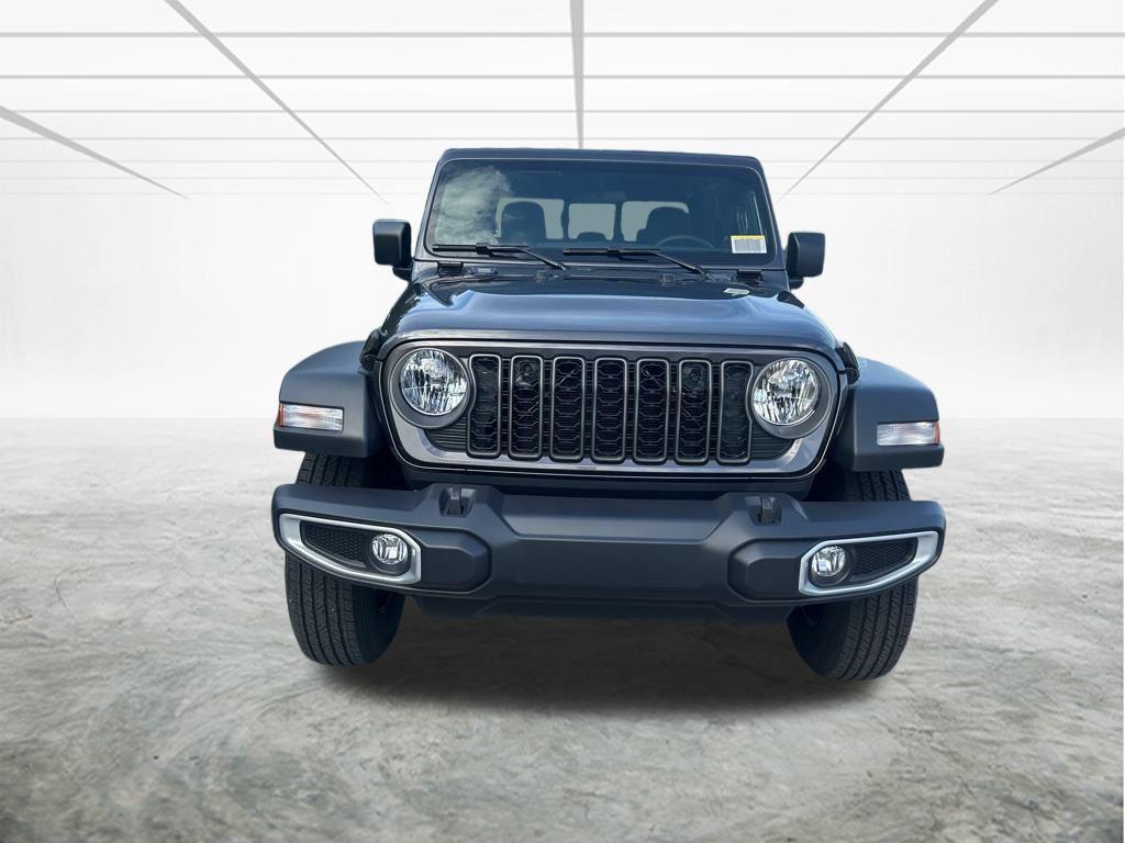 new 2026 Jeep Gladiator car, priced at $40,208