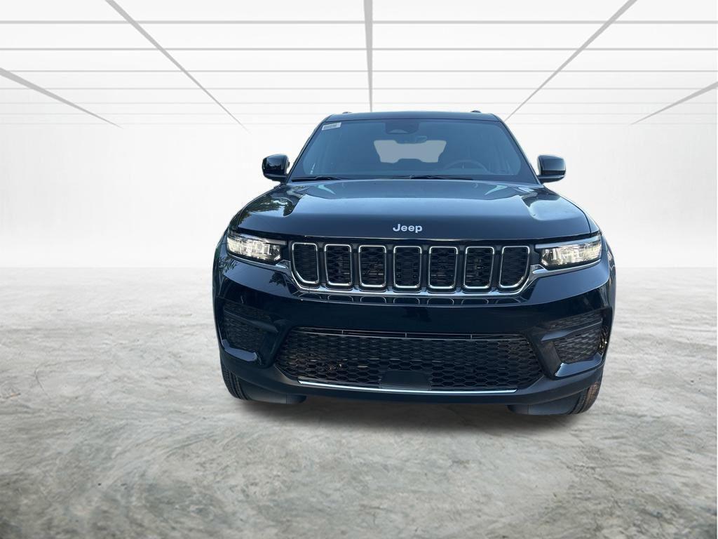 new 2025 Jeep Grand Cherokee car, priced at $31,377