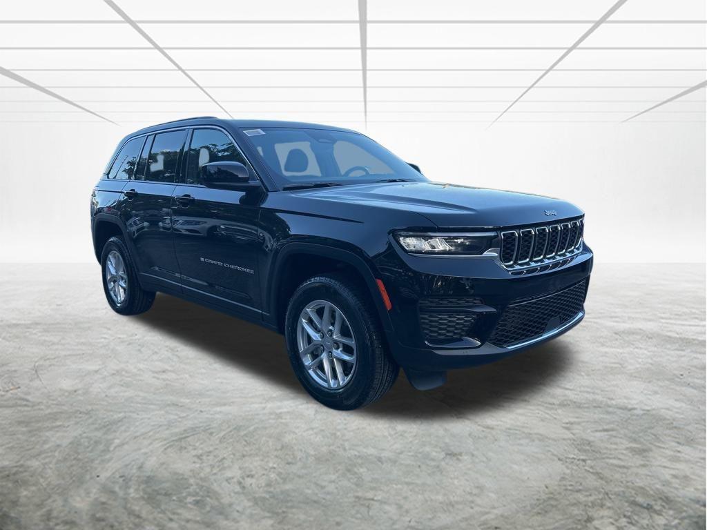 new 2025 Jeep Grand Cherokee car, priced at $31,377