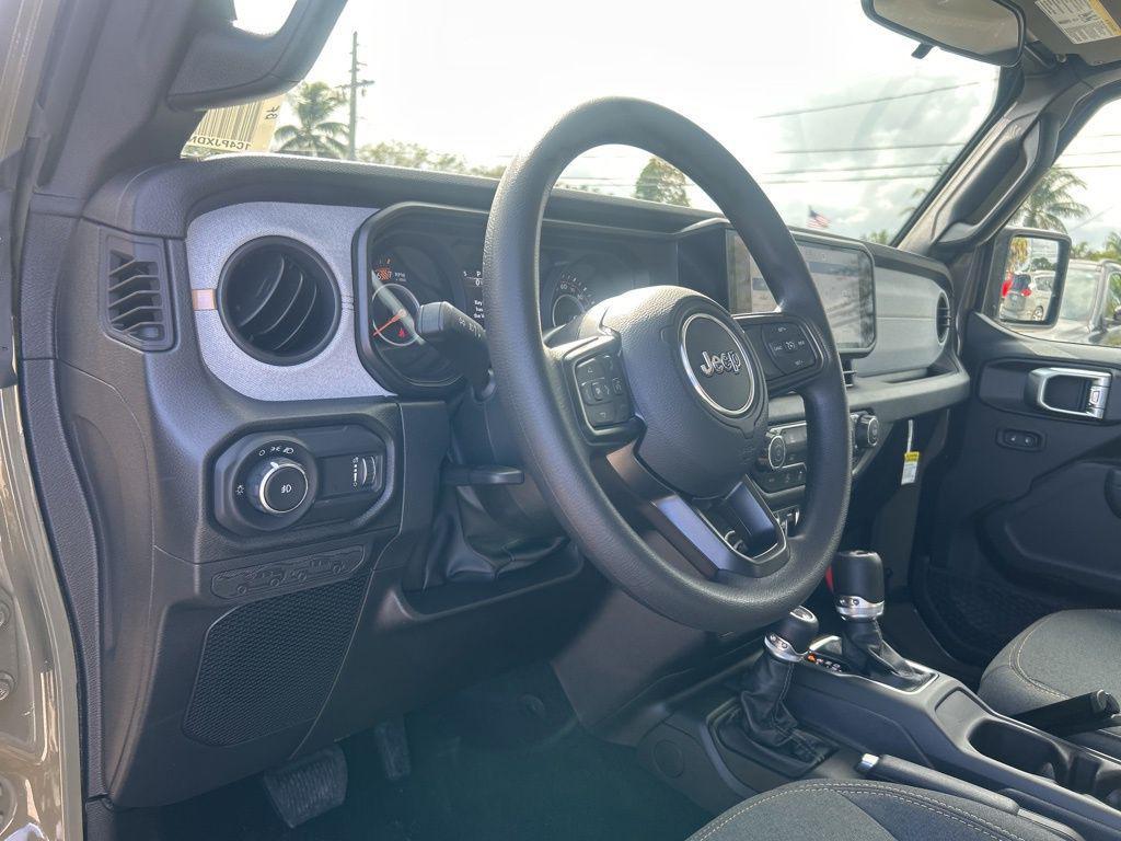 new 2026 Jeep Wrangler car, priced at $39,113