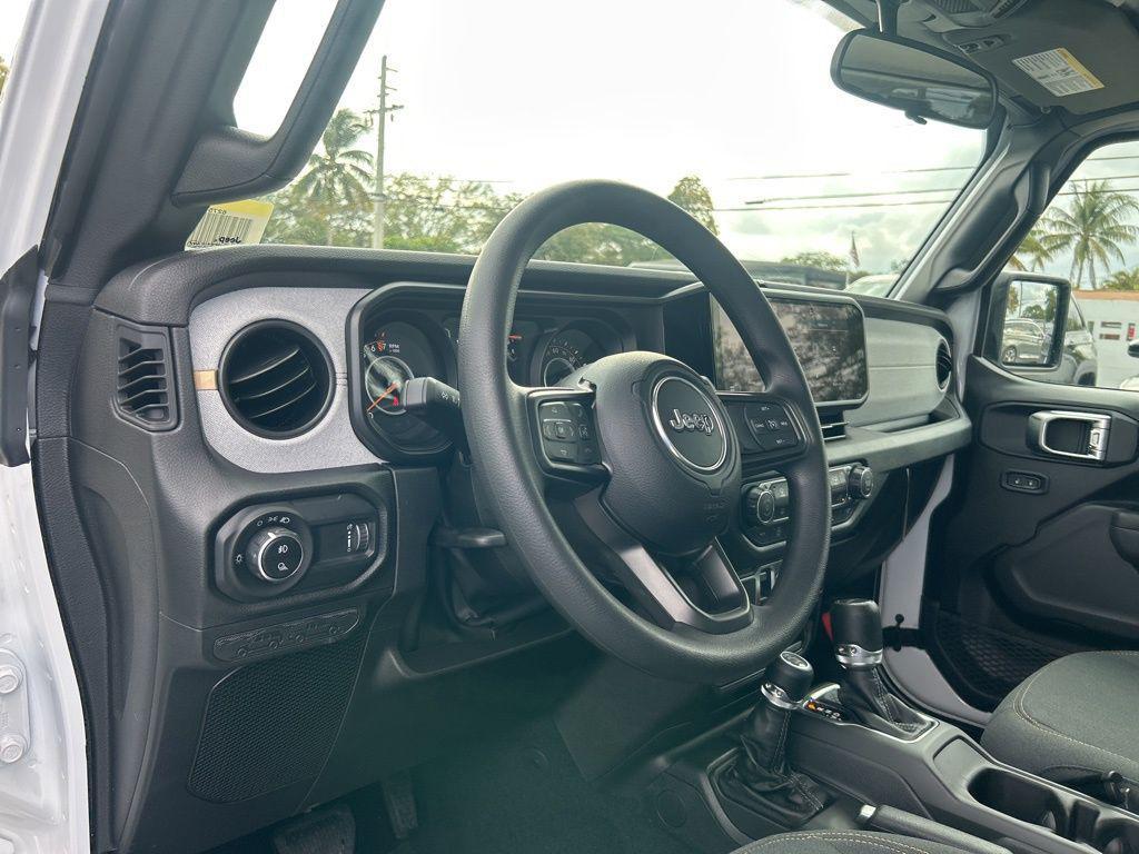 new 2026 Jeep Gladiator car, priced at $36,217