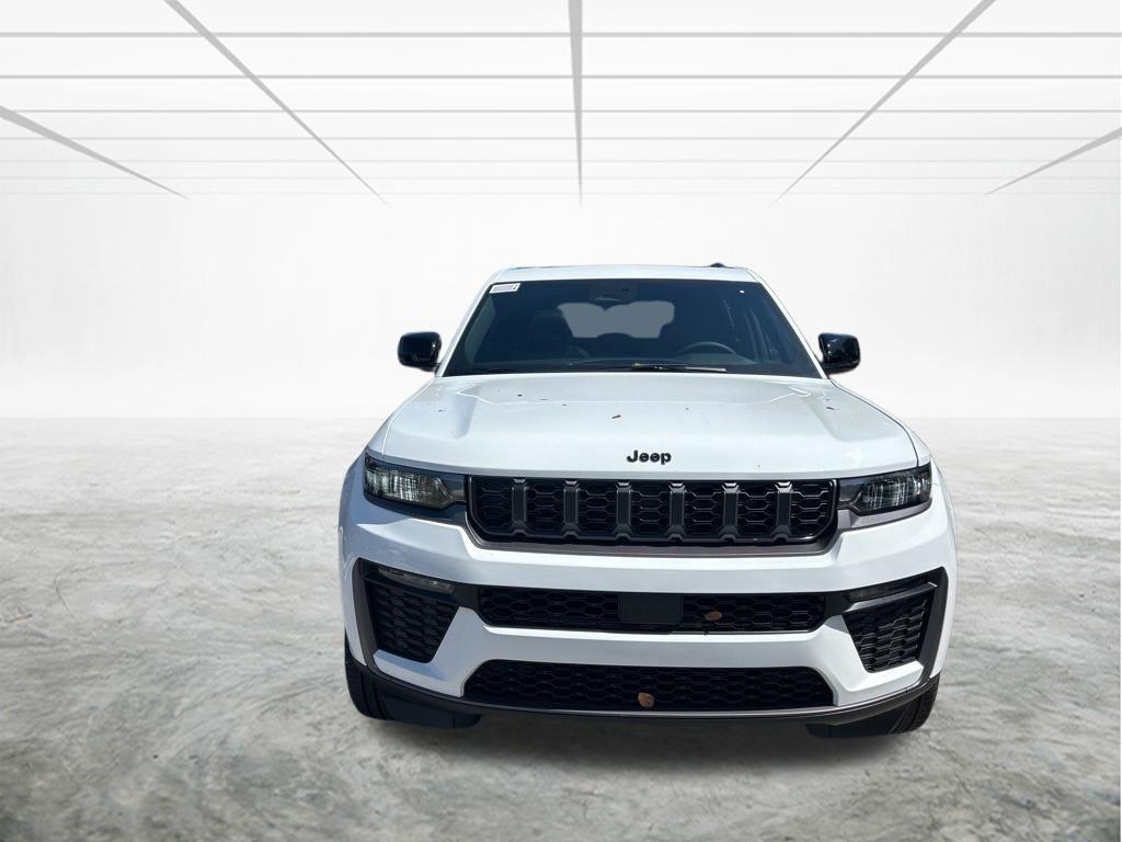 new 2026 Jeep Grand Cherokee car, priced at $46,073