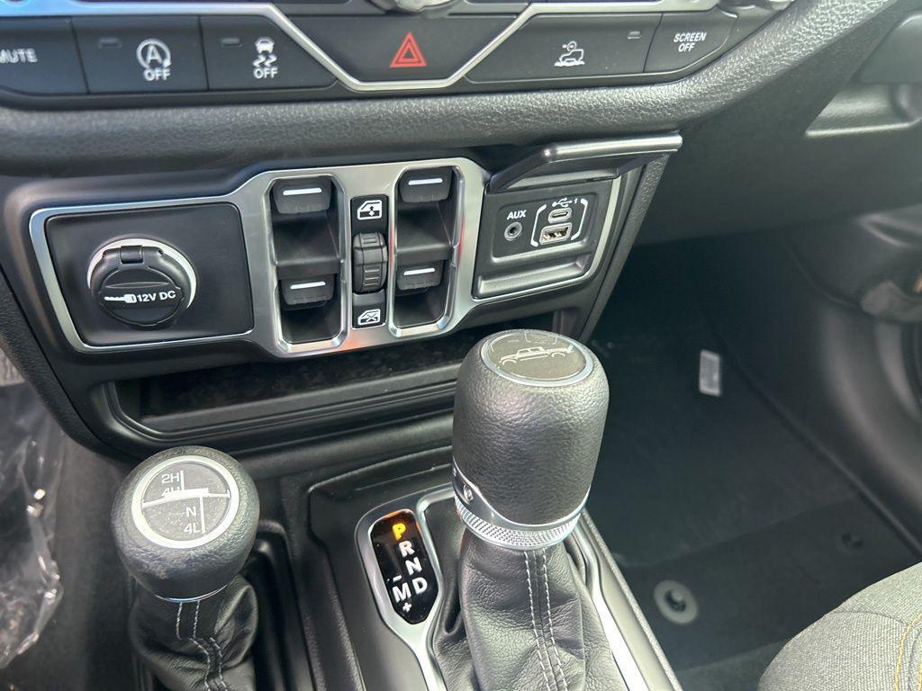 new 2026 Jeep Gladiator car, priced at $36,716