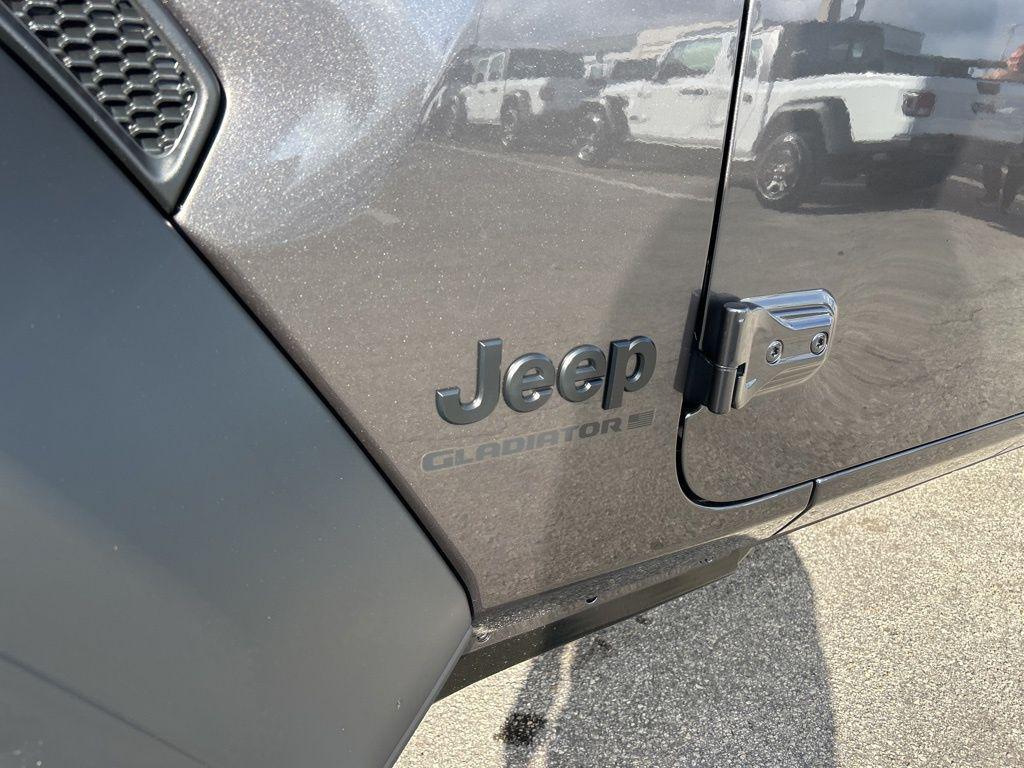 new 2026 Jeep Gladiator car, priced at $36,716