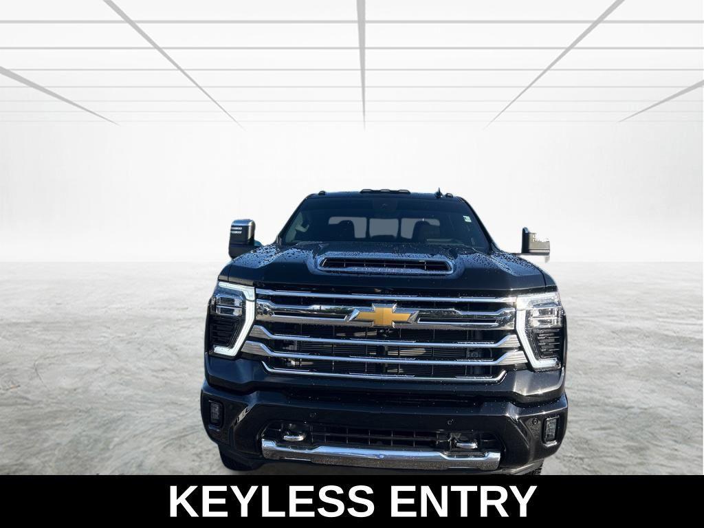 used 2025 Chevrolet Silverado 3500 car, priced at $73,499