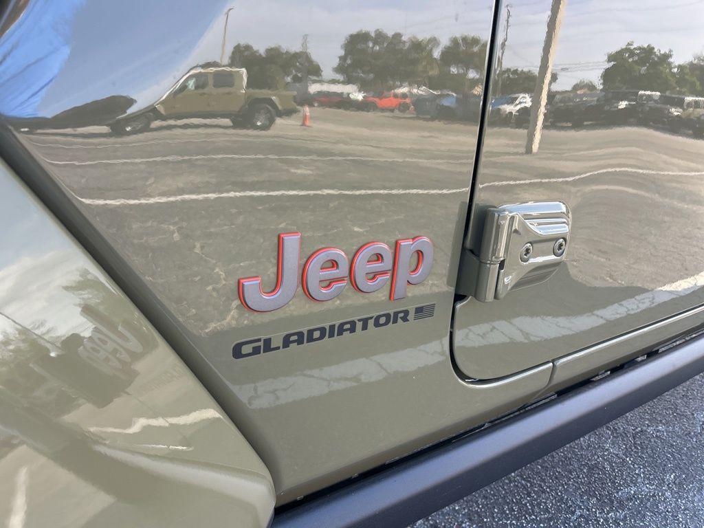 new 2026 Jeep Gladiator car, priced at $55,872