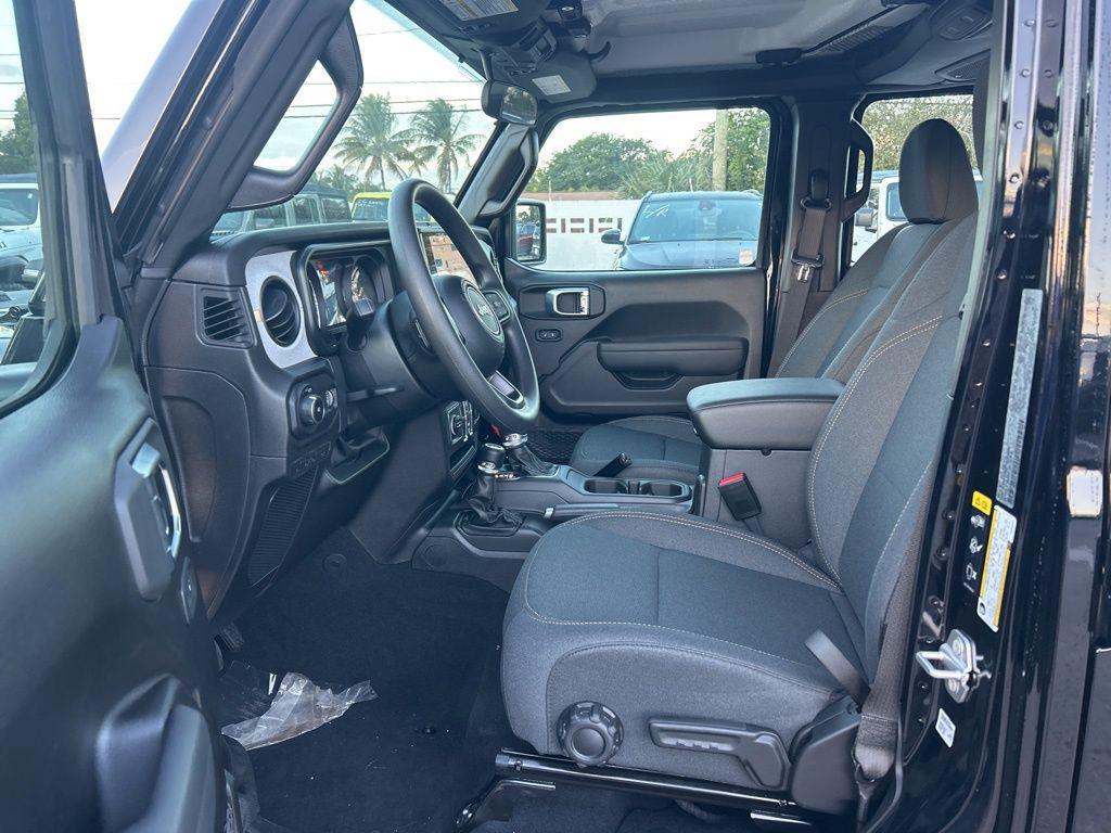 new 2026 Jeep Wrangler car, priced at $39,281