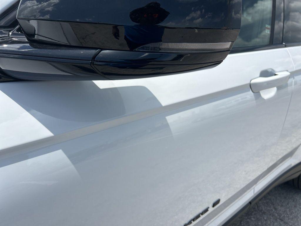 new 2025 Jeep Grand Cherokee car, priced at $39,217