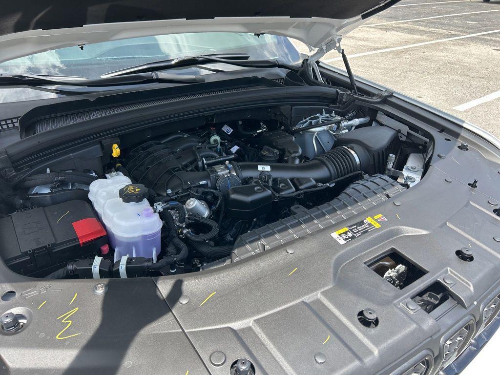 new 2025 Jeep Grand Cherokee car, priced at $39,217