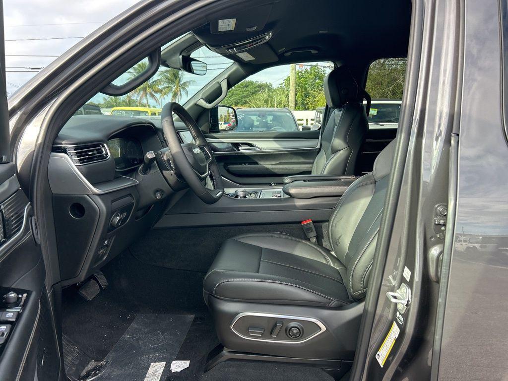 new 2026 Jeep Grand Wagoneer car, priced at $62,082