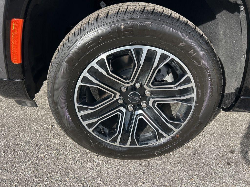 new 2026 Jeep Grand Wagoneer car, priced at $62,082